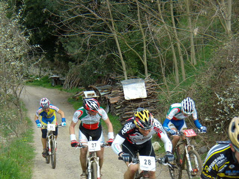 gal/2010/03 - La Via delle Miniere 2010/Sul poggetto al primo passaggio/Immagine-030.jpg